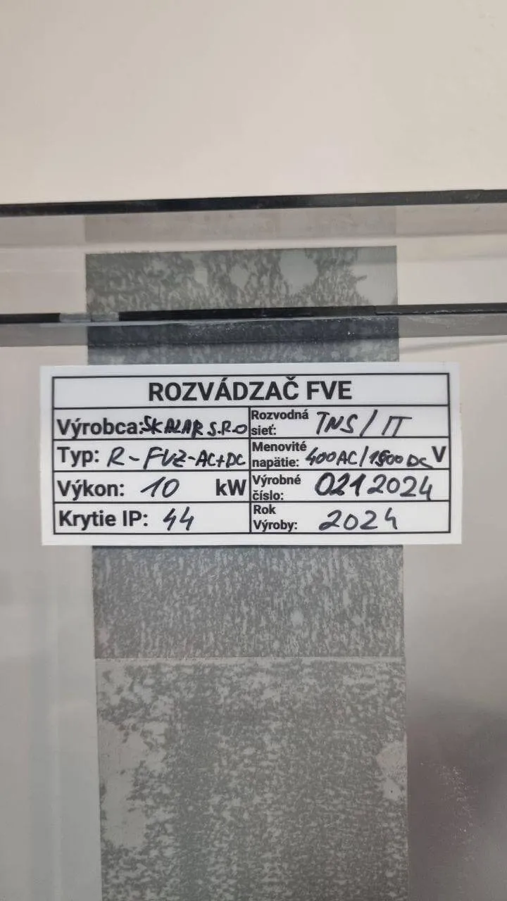 Fotovoltika na rodinnom dome — Budča, fotka 4 z 4